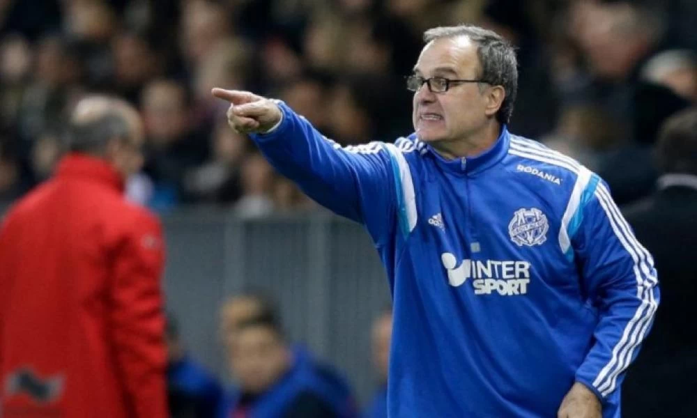 Ο Μπιέλσα μείωσε το μισθό του για να πληρωθούν οι υπάλληλοι της Λιντς